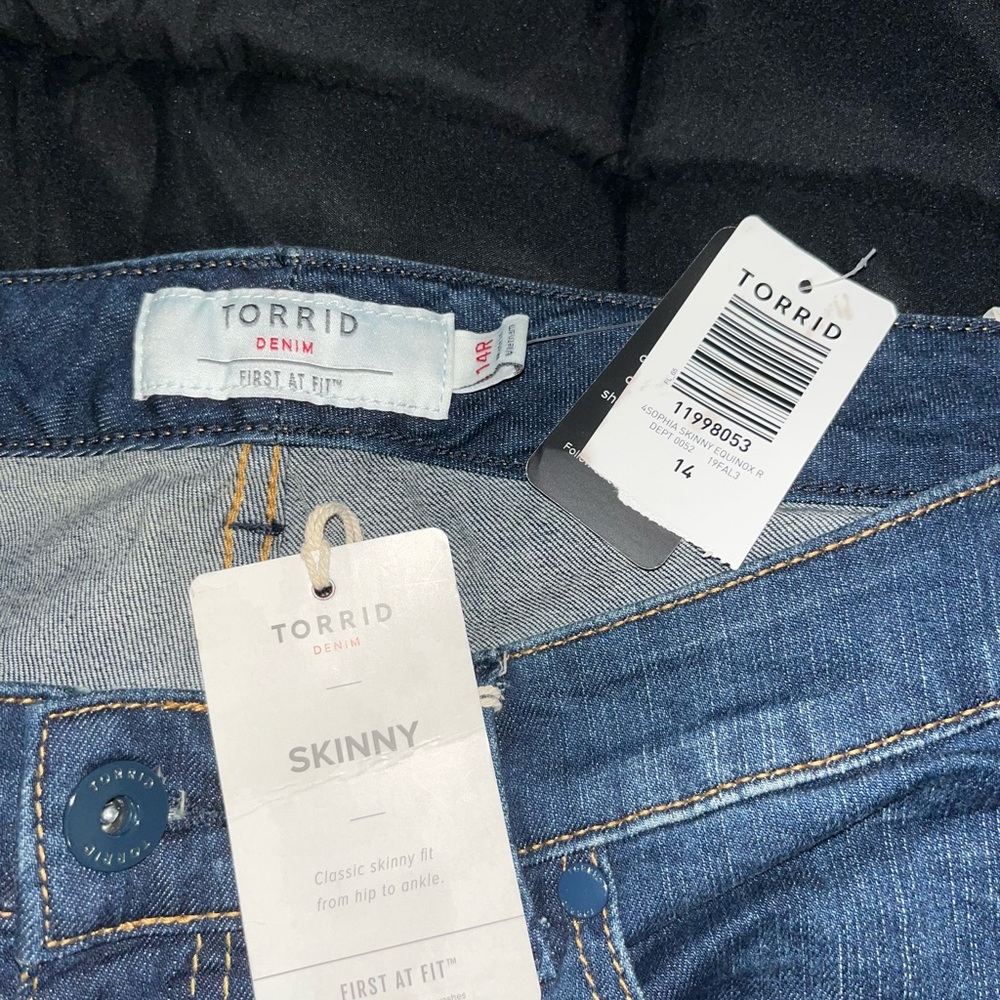 Torrid Jeans - Picture 3 of 4